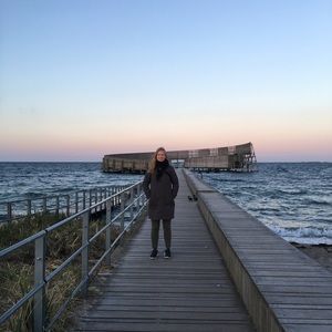 Meet your Posher, Elise